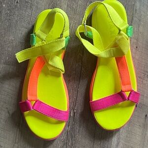 Neon platform Sandals